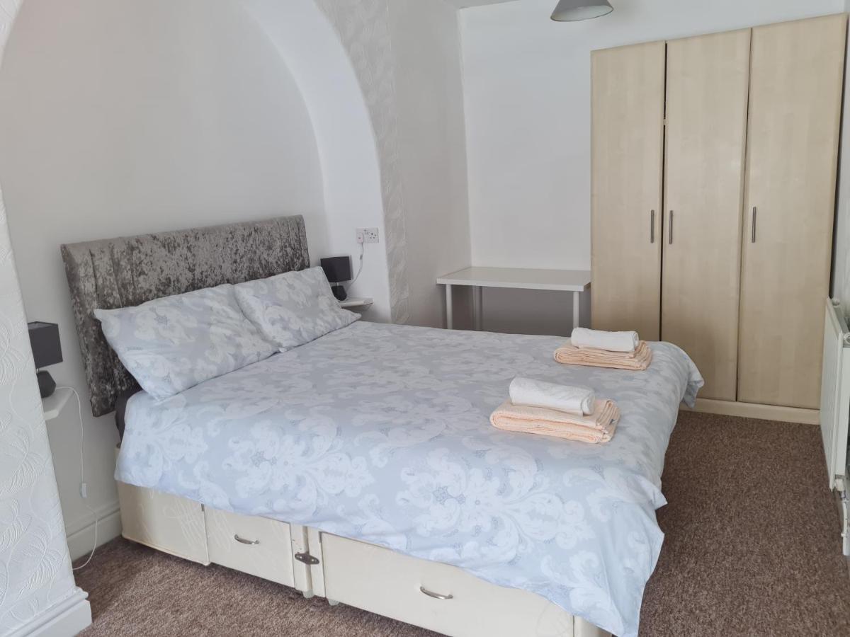 17 Bridge St, 3 Bedroom Flat Aberystwyth Ngoại thất bức ảnh